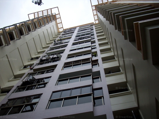 Blk 609 Jurong West Street 65 (Jurong West), HDB Executive #424872